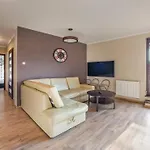 Foka, Sun & Snow Apartment