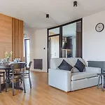 Foka, Sun & Snow Apartment