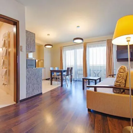 Foka, Sun & Snow * Hel