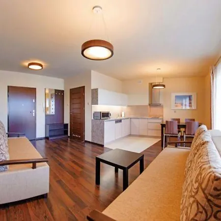 Foka, Sun & Snow Hel