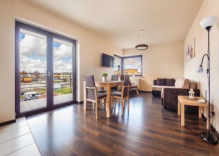 Foka, Sun & Snow Hel