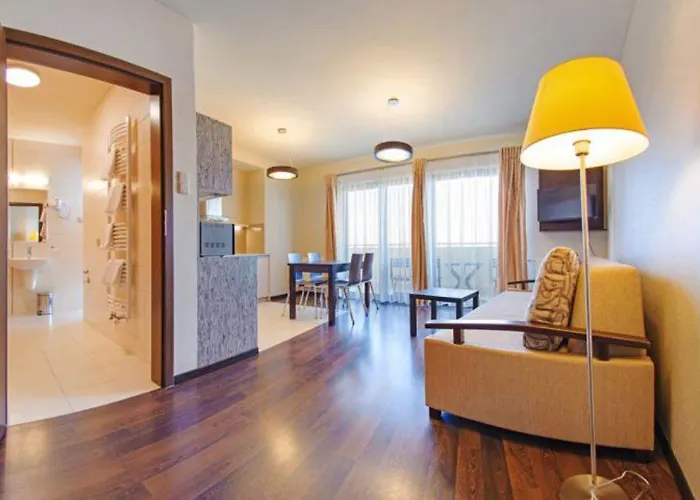 Foka, Sun & Snow * هيل