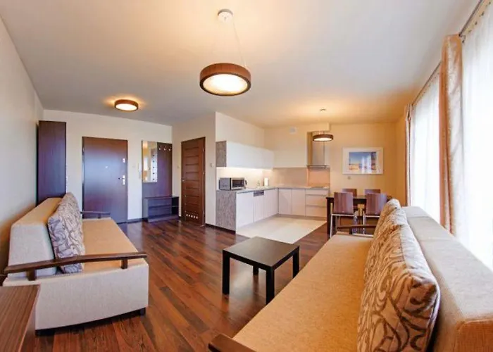 Foka, Sun & Snow Hel